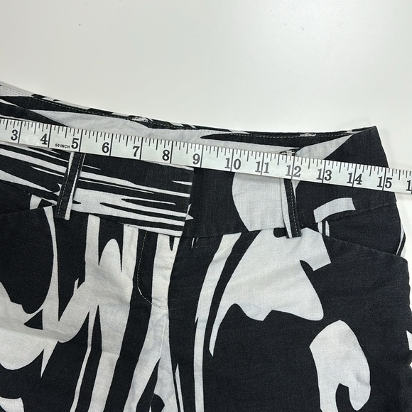 Express Design Studio Dress Shorts Women’s Size 0 Black/White Zebra Animal Print - Picture 10 of 11